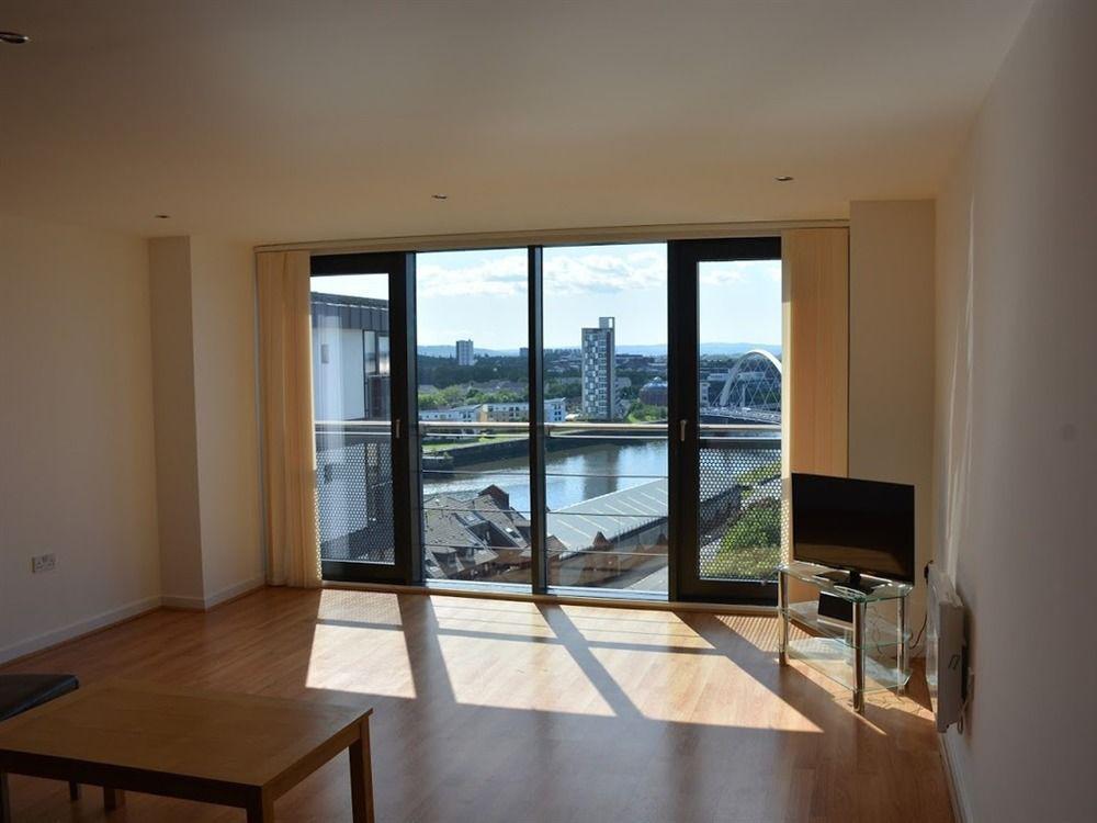 Glasgow Riverside Apartments ภายนอก รูปภาพ